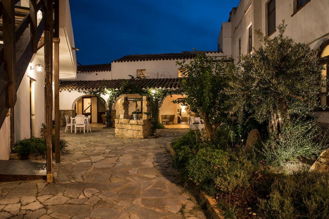 Domu Elvira Hotel Muravera Exterior photo